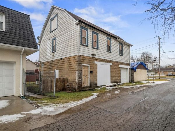 11 Tremont St, New Castle, PA 16102