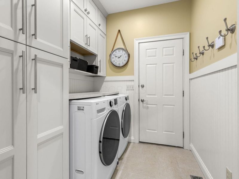 1216 Hooverview Drive , Westerville, OH 43082 Photo 18