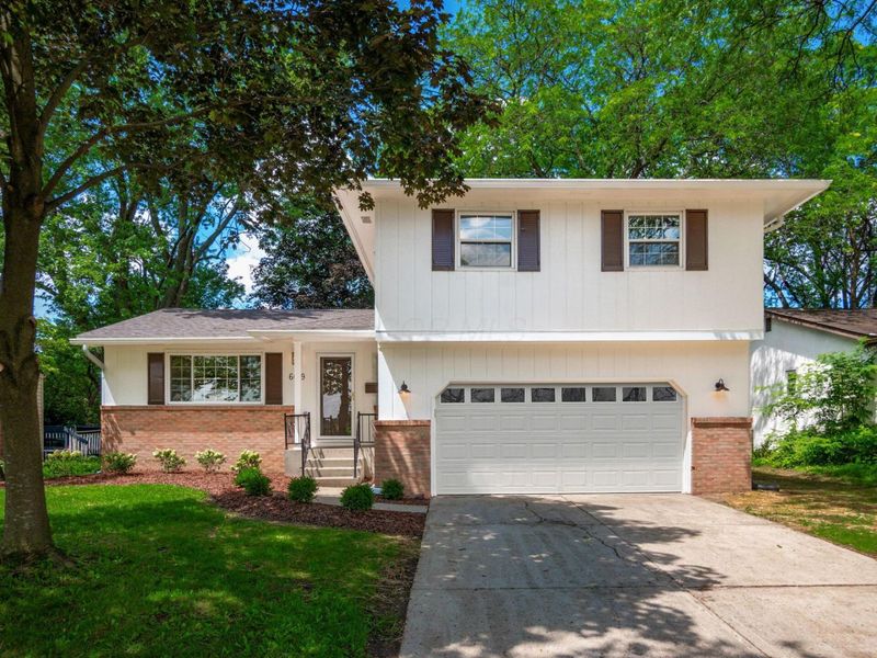 6019 Beechcroft Road, Columbus, OH 43229 Photo 1