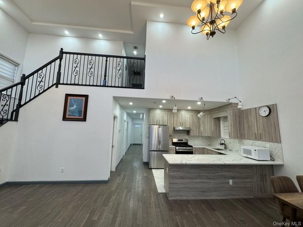 4920 167th Street , Fresh Meadows, NY 11365