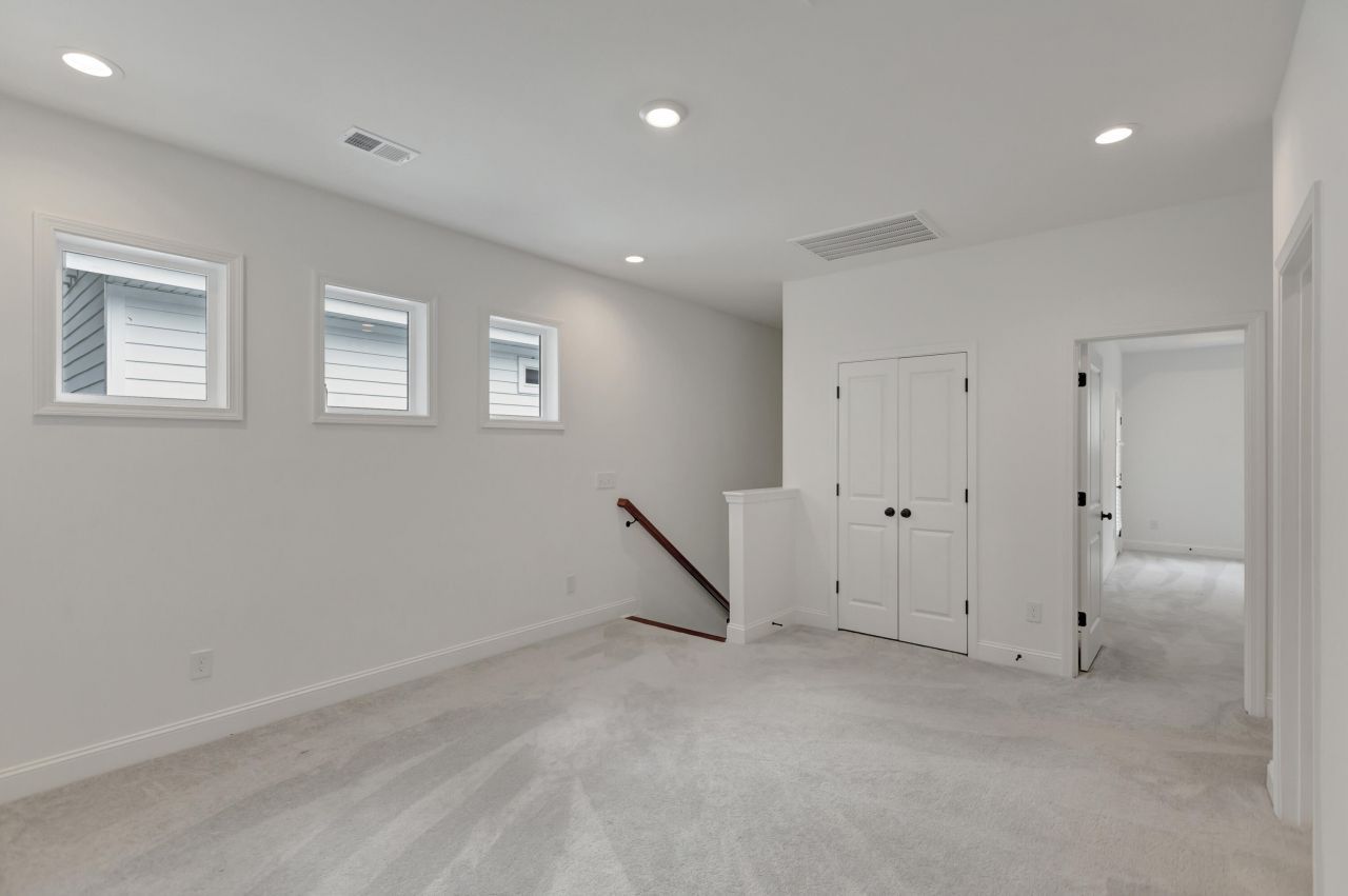 251 Claret Cup Way Photo 14