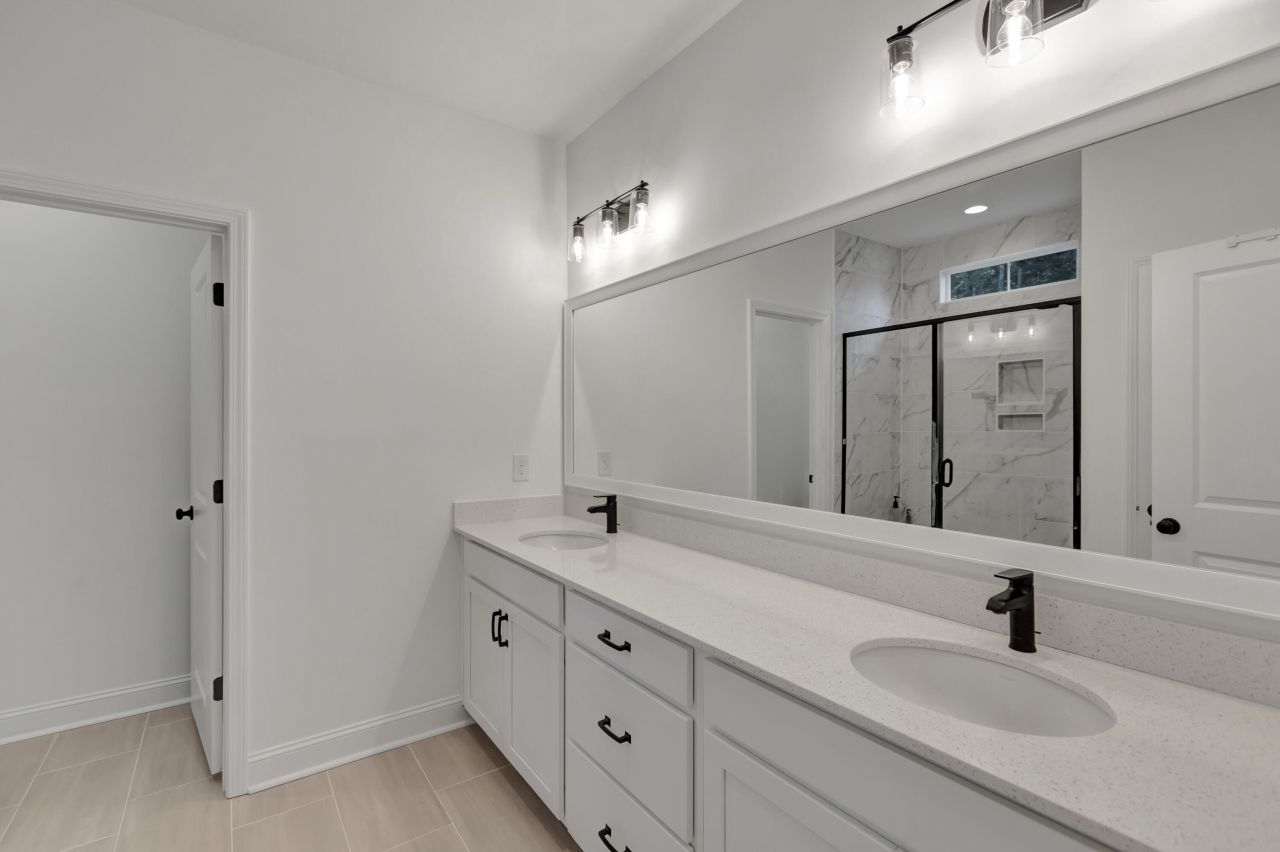 251 Claret Cup Way Photo 17