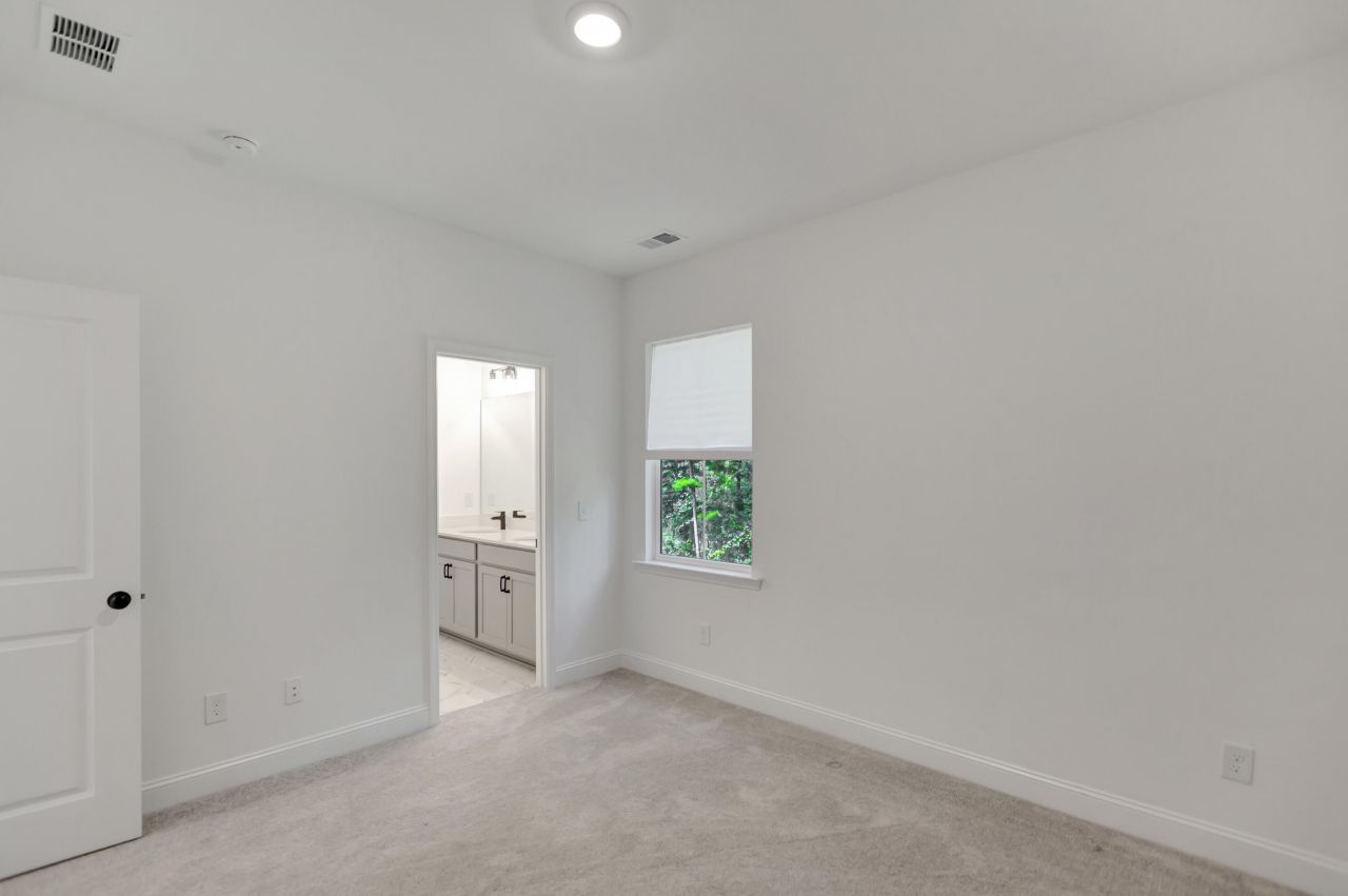 251 Claret Cup Way Photo 26