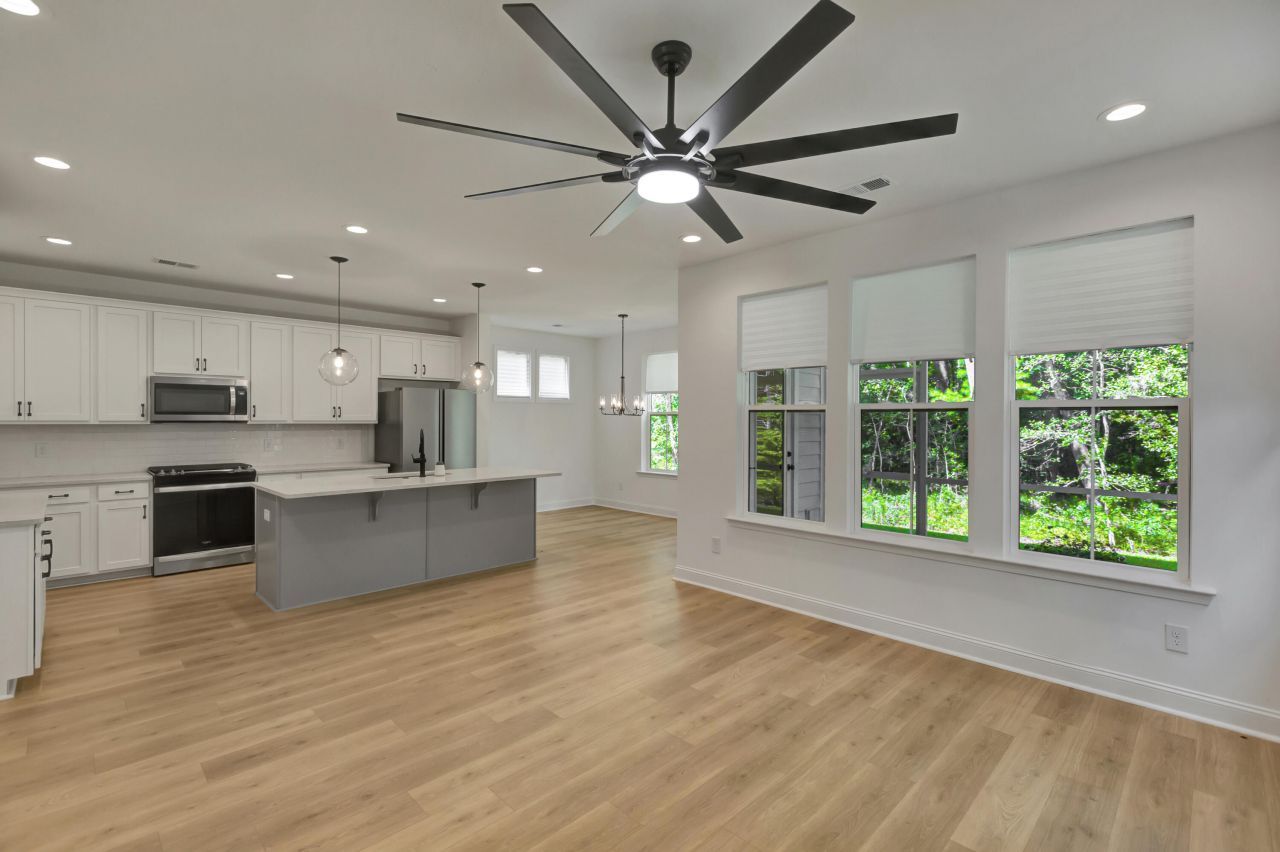 251 Claret Cup Way Photo 4