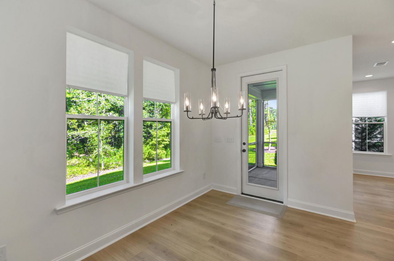 251 Claret Cup Way Photo 8