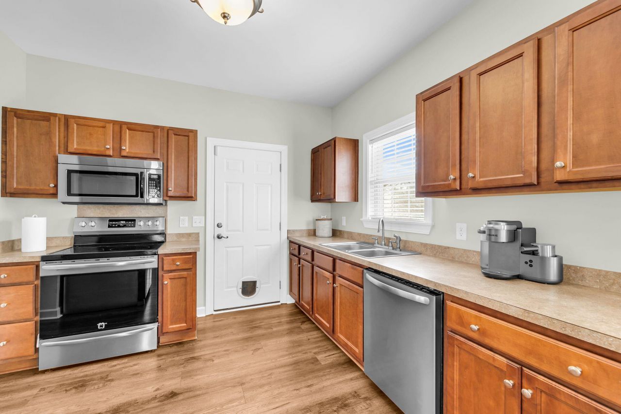 3209 Blazer Horse Court Photo 12