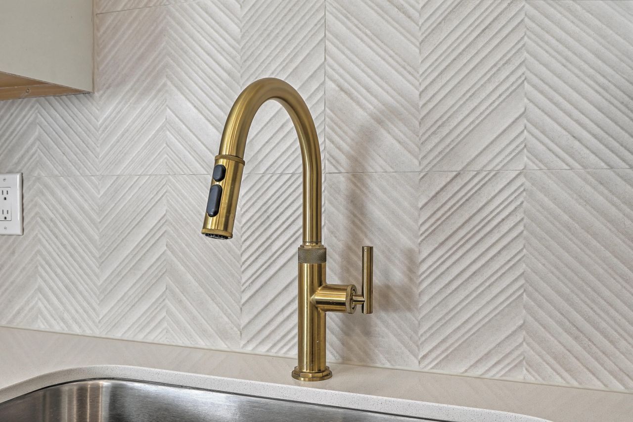 1748 Orange Grove Shores Drive Photo 11