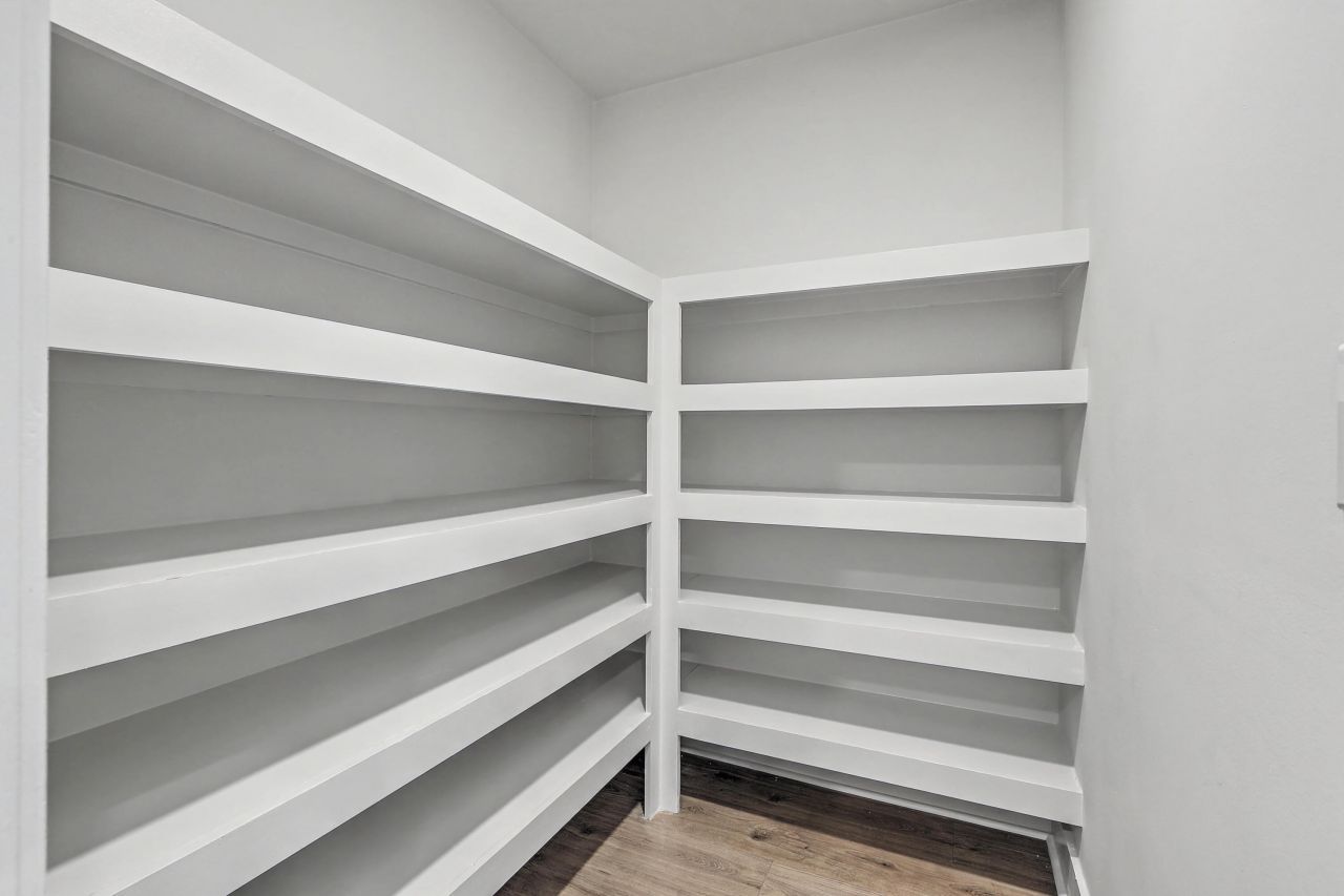 1748 Orange Grove Shores Drive Photo 12