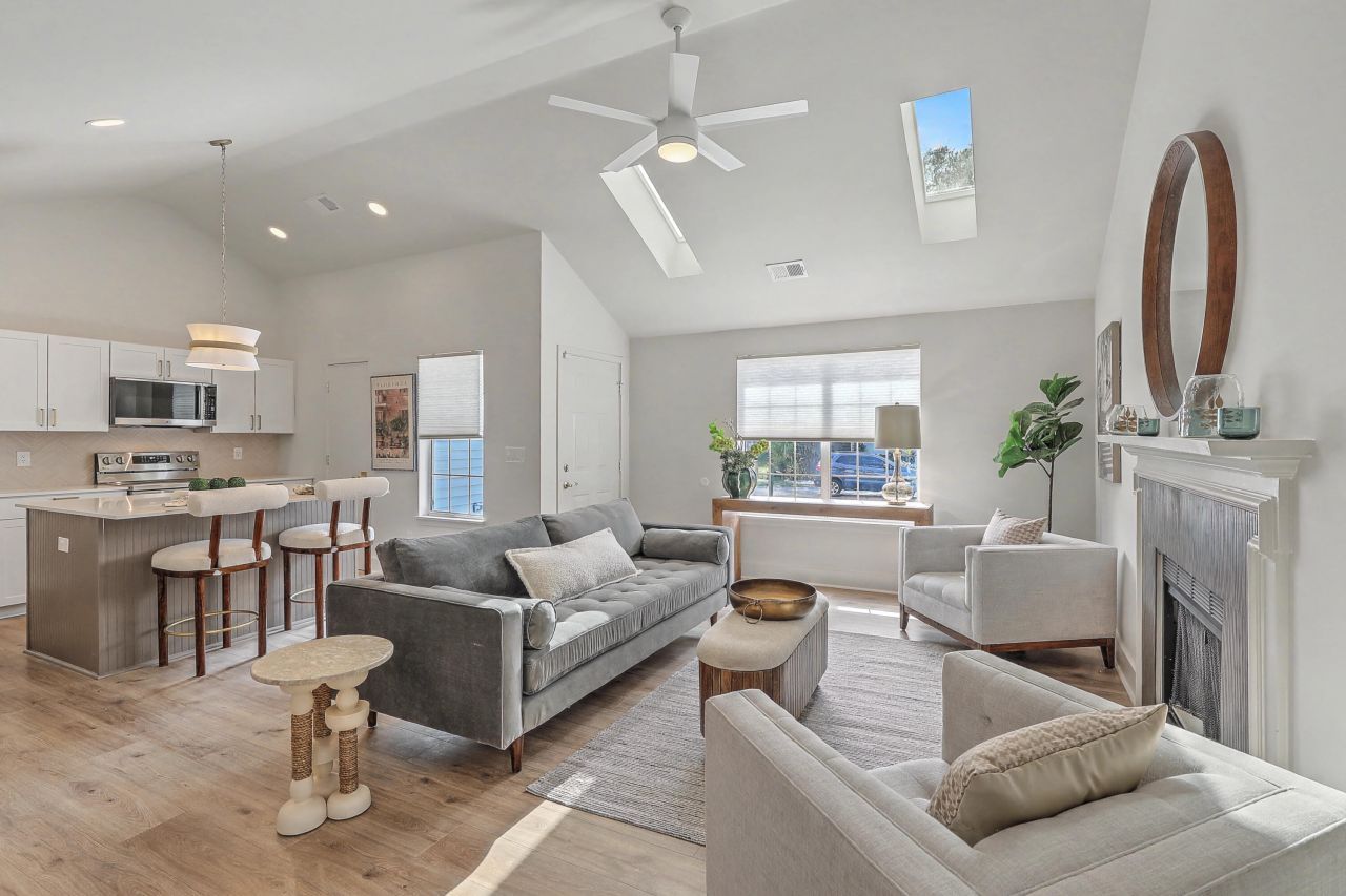 1748 Orange Grove Shores Drive Photo 6