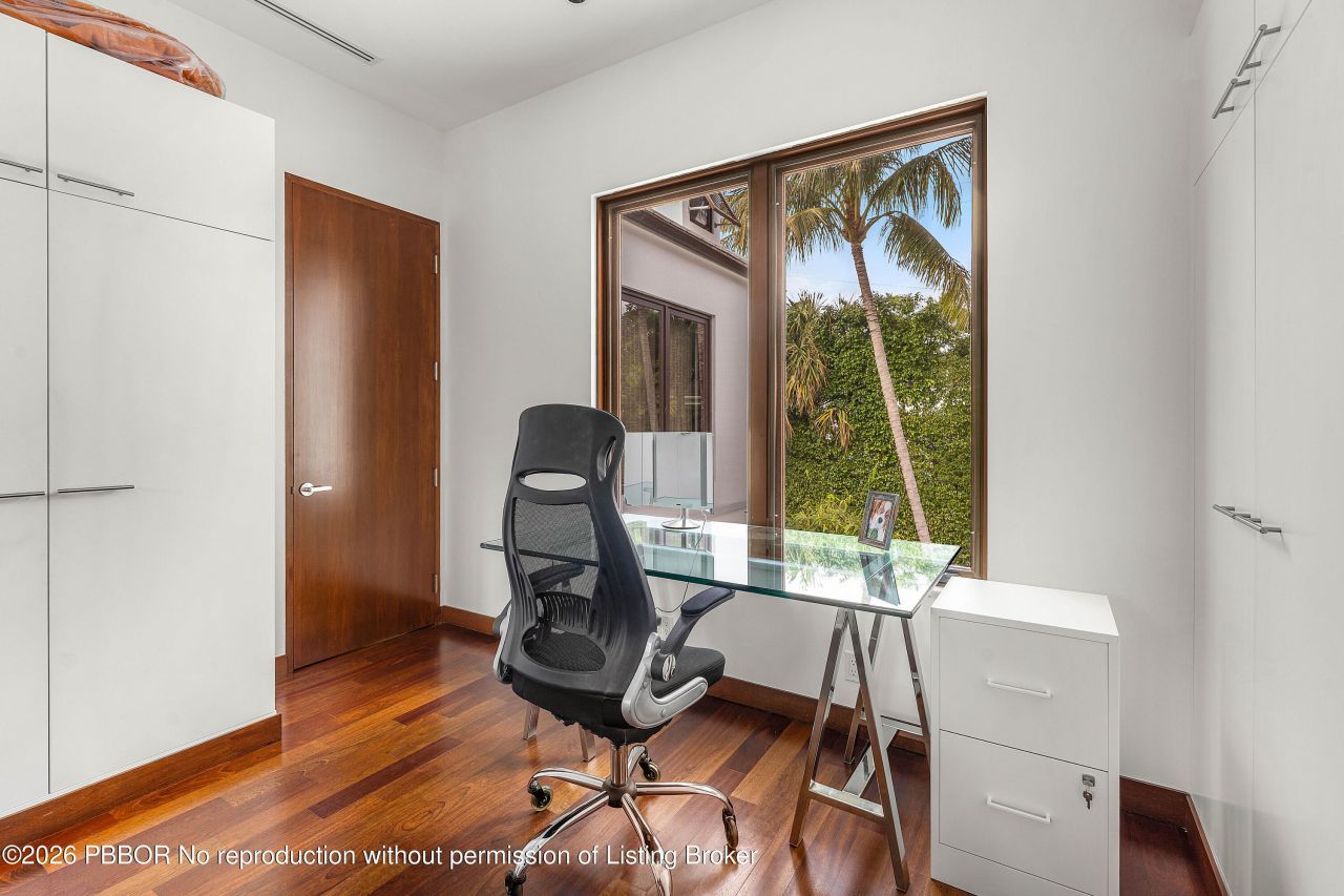 179 E Main Street, Palm Beach, FL 33480 Photo