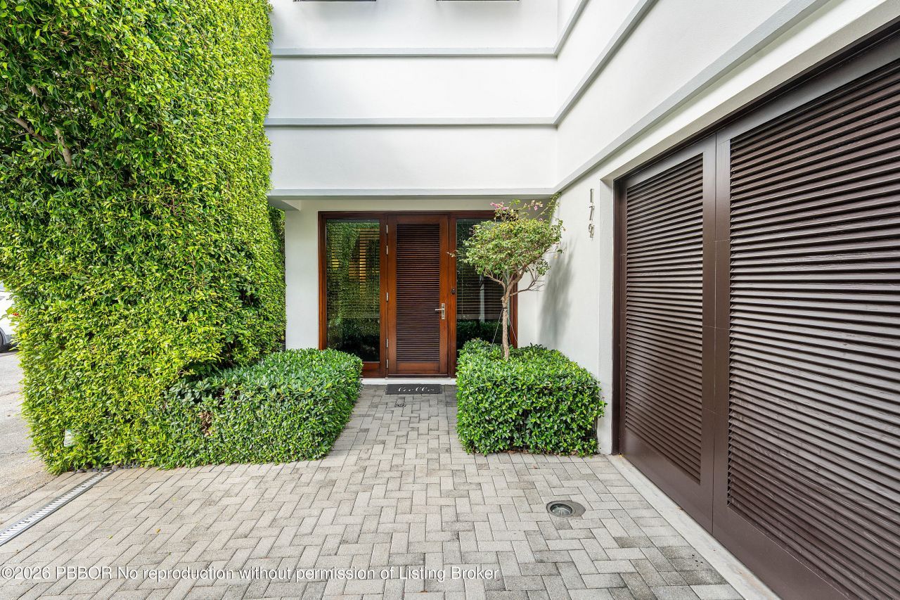 179 E Main Street, Palm Beach, FL 33480 Photo