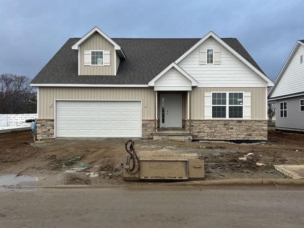 330 Peace Tree Village Drive, Unit 5, Rochester, IN 46975