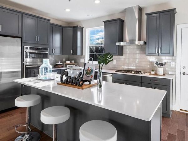 215 RED LEAF LANE, EXTON, PA 19341