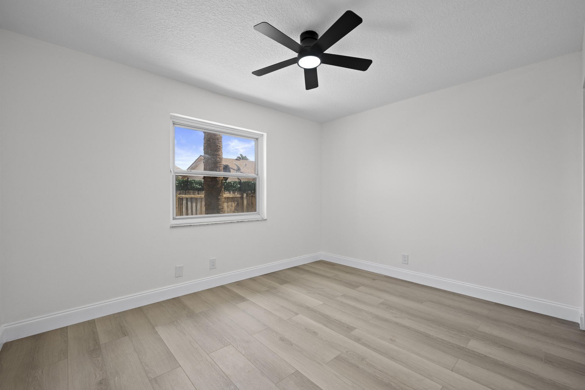 8632 Pluto Terrace, West Palm Beach, FL 33403 Photo