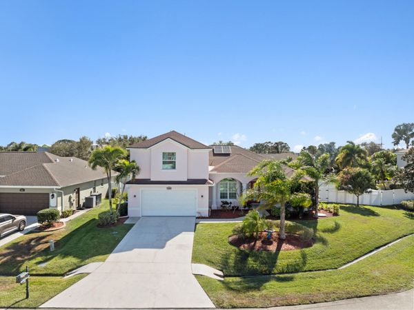 5806 NW Rose Petal Court, Port St. Lucie, FL 34986