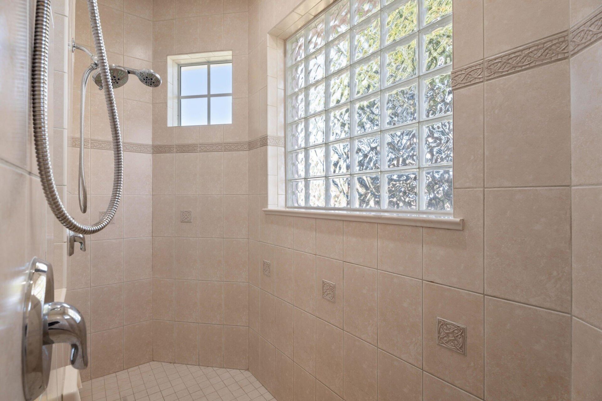 5806 NW Rose Petal Court, Port Saint Lucie, FL 34986 Photo