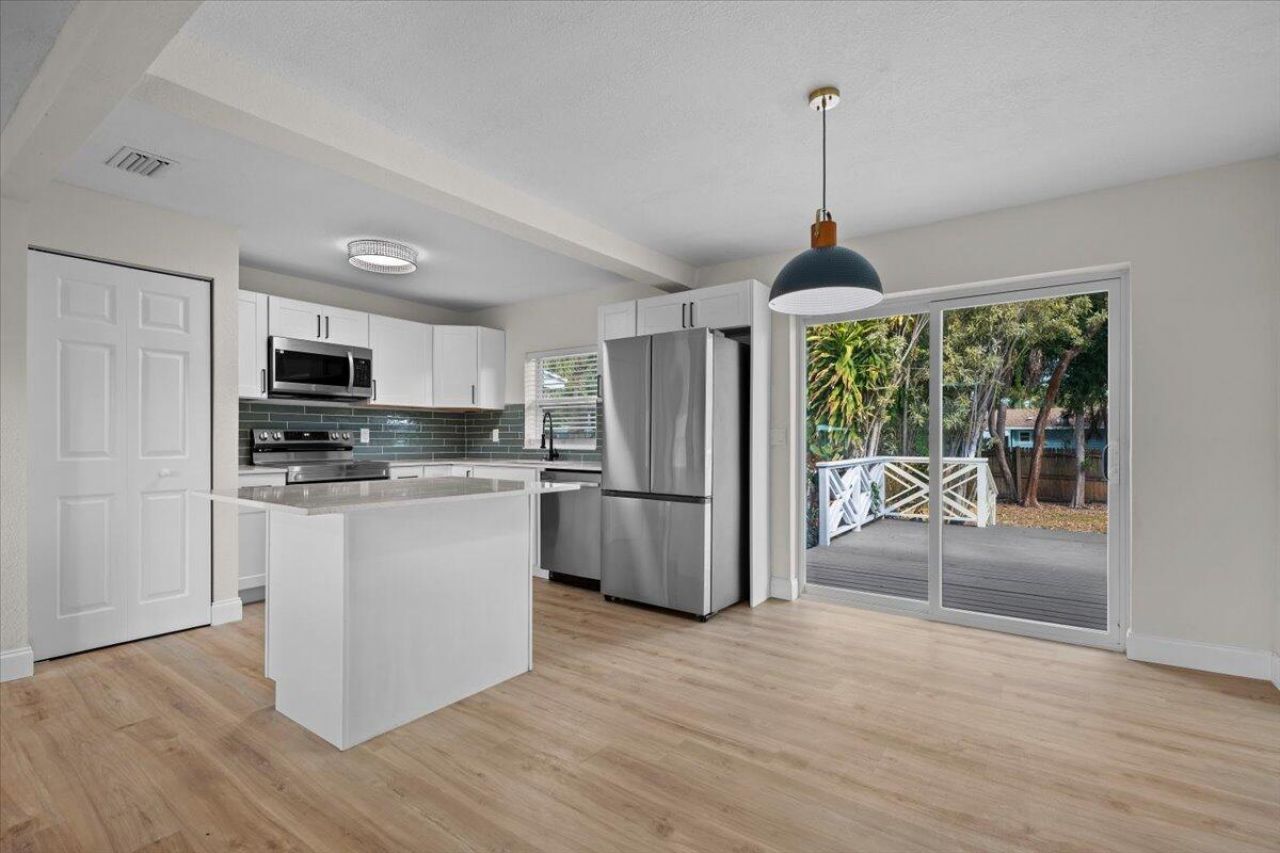 2585 Lorraine Court, North Palm Beach, FL 33403 Photo