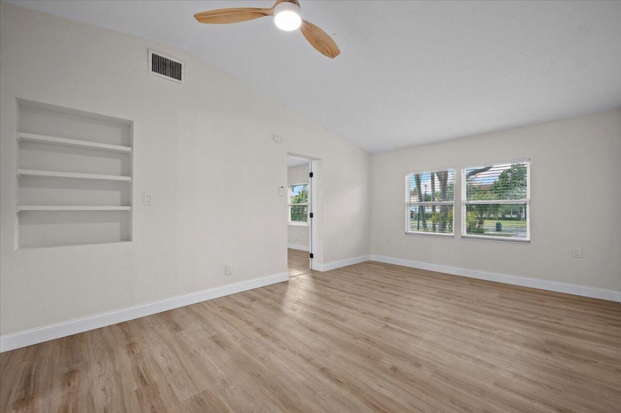 2585 Lorraine Court, North Palm Beach, FL 33403 Photo