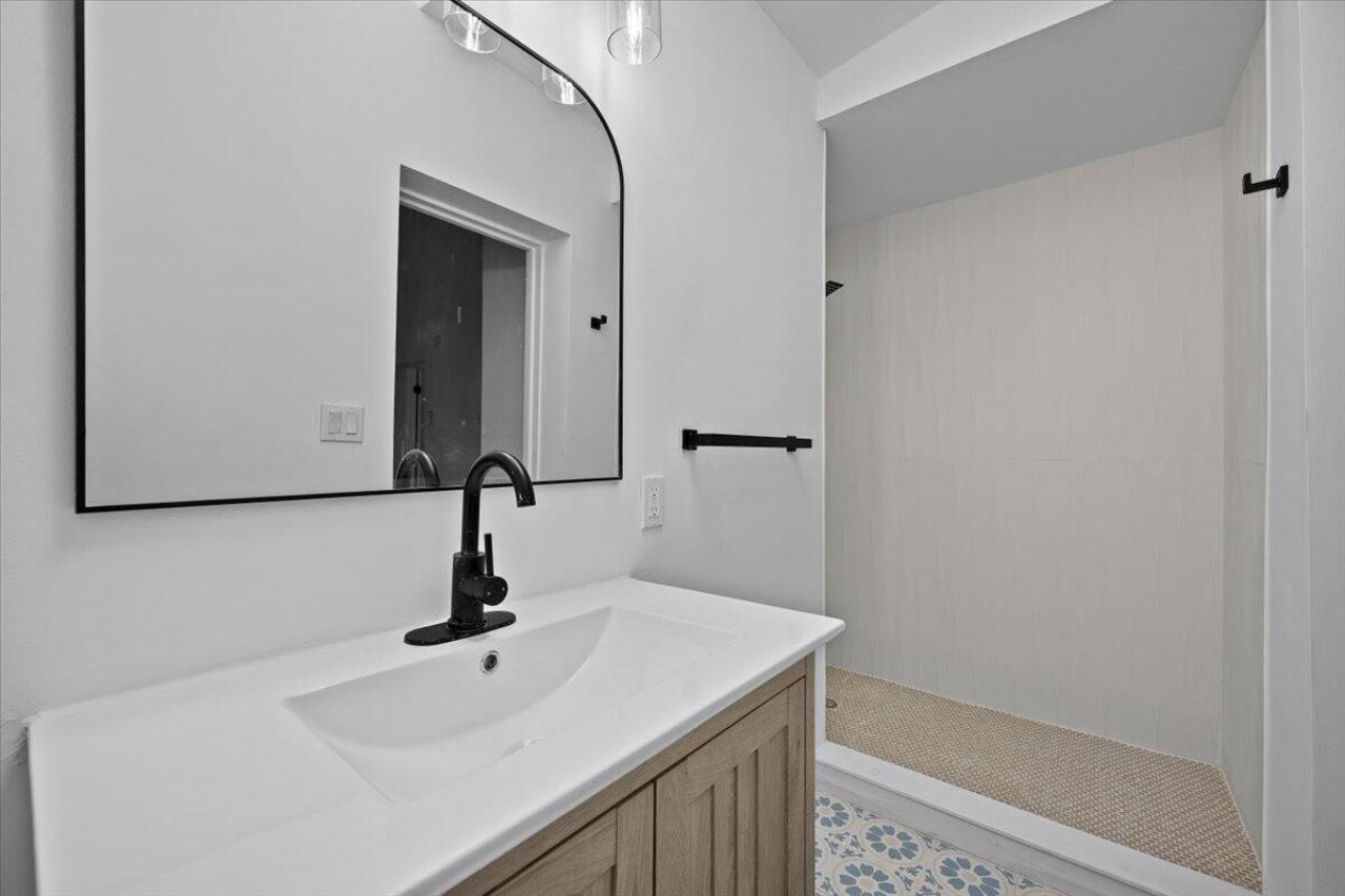 2585 Lorraine Court, North Palm Beach, FL 33403 Photo