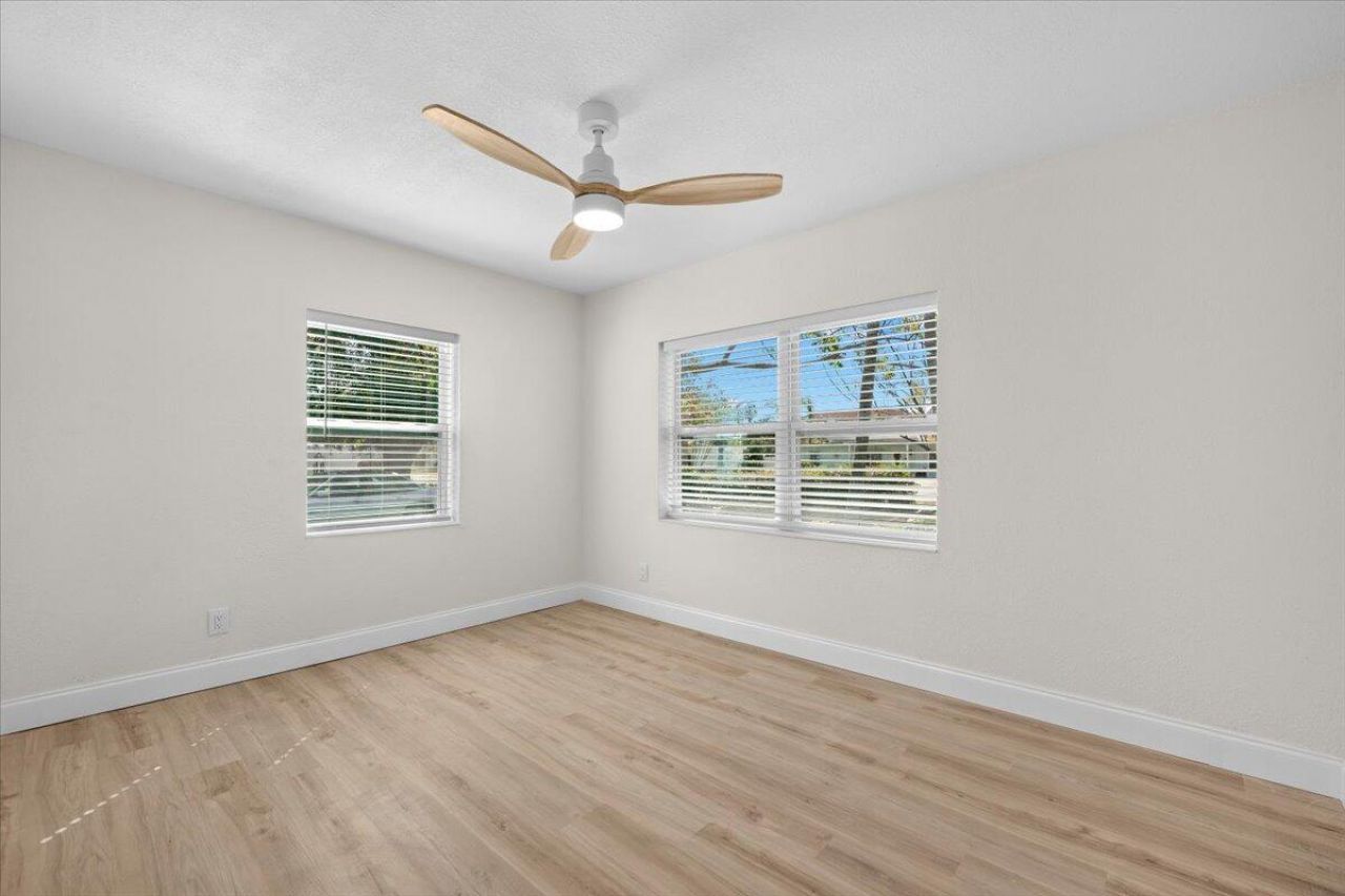 2585 Lorraine Court, North Palm Beach, FL 33403 Photo