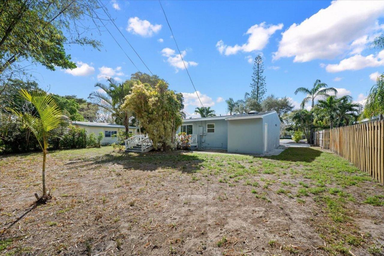 2585 Lorraine Court, North Palm Beach, FL 33403 Photo