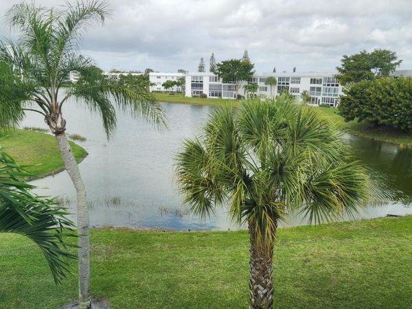 304 Wellington E, Unit 304, West Palm Beach, FL 33417