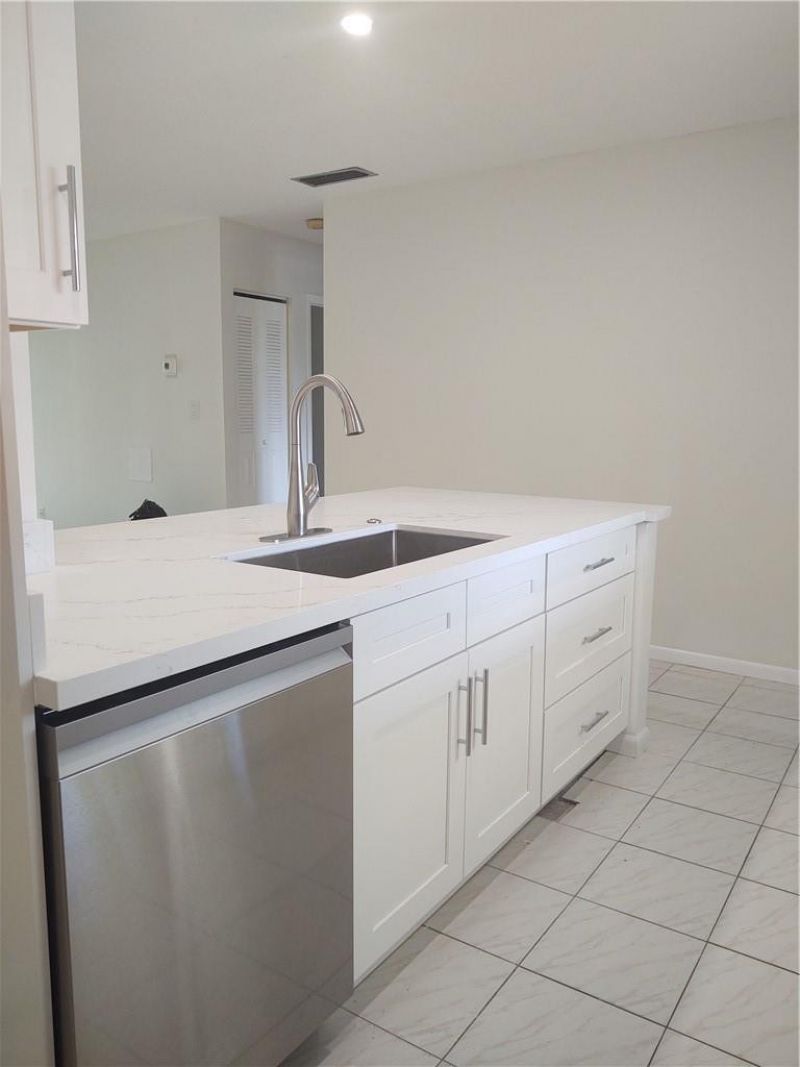 130 NW 70th St, Unit 202, Boca Raton, FL 33487 Photo