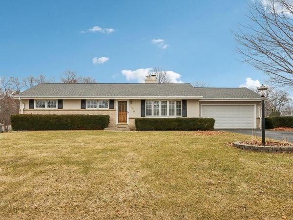 8810 S Patricia BOULEVARD, Oak Creek, WI 53154