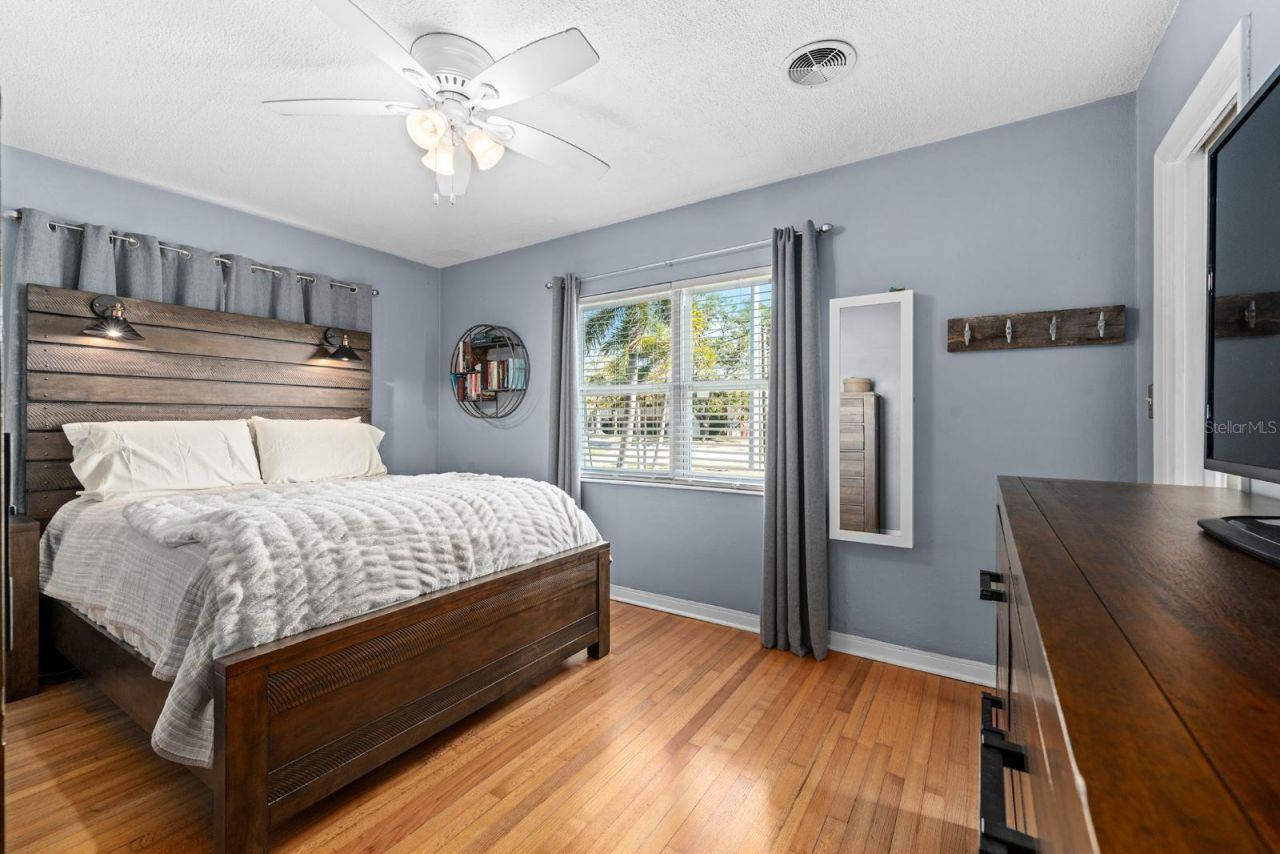 2990 37th Street N, Saint Petersburg, FL 33713 Photo