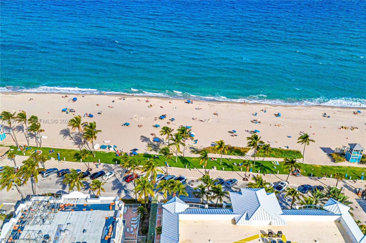 2051 SE 3rd St , Unit 407, Deerfield Beach, FL 33441 Photo