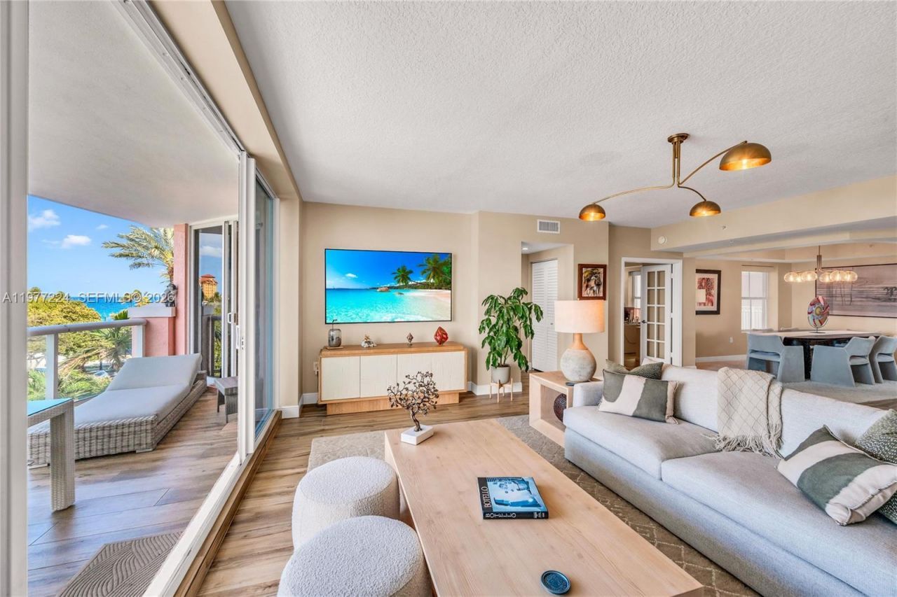 2051 SE 3rd St , Unit 407, Deerfield Beach, FL 33441 Photo