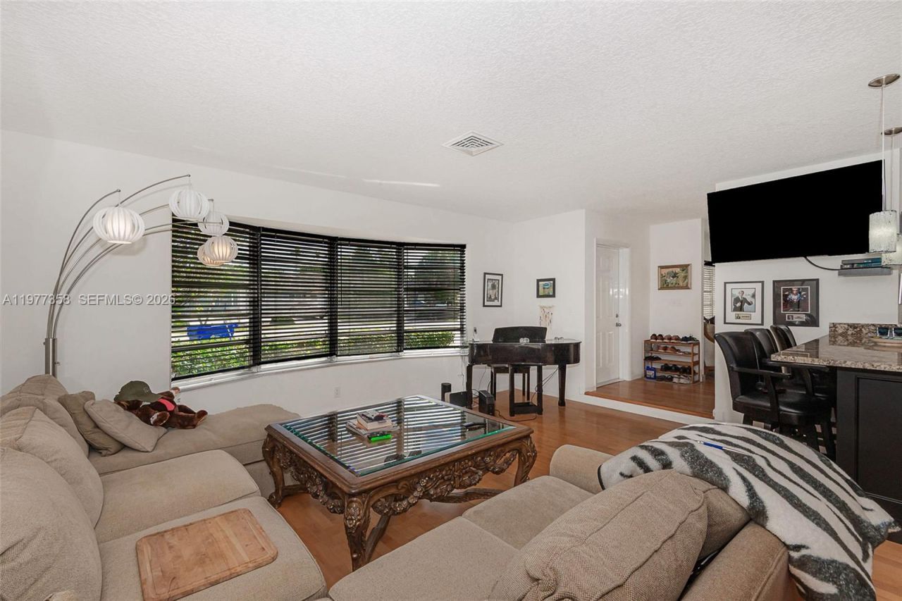 3900 N 43rd Ave, Hollywood, FL 33021 Photo