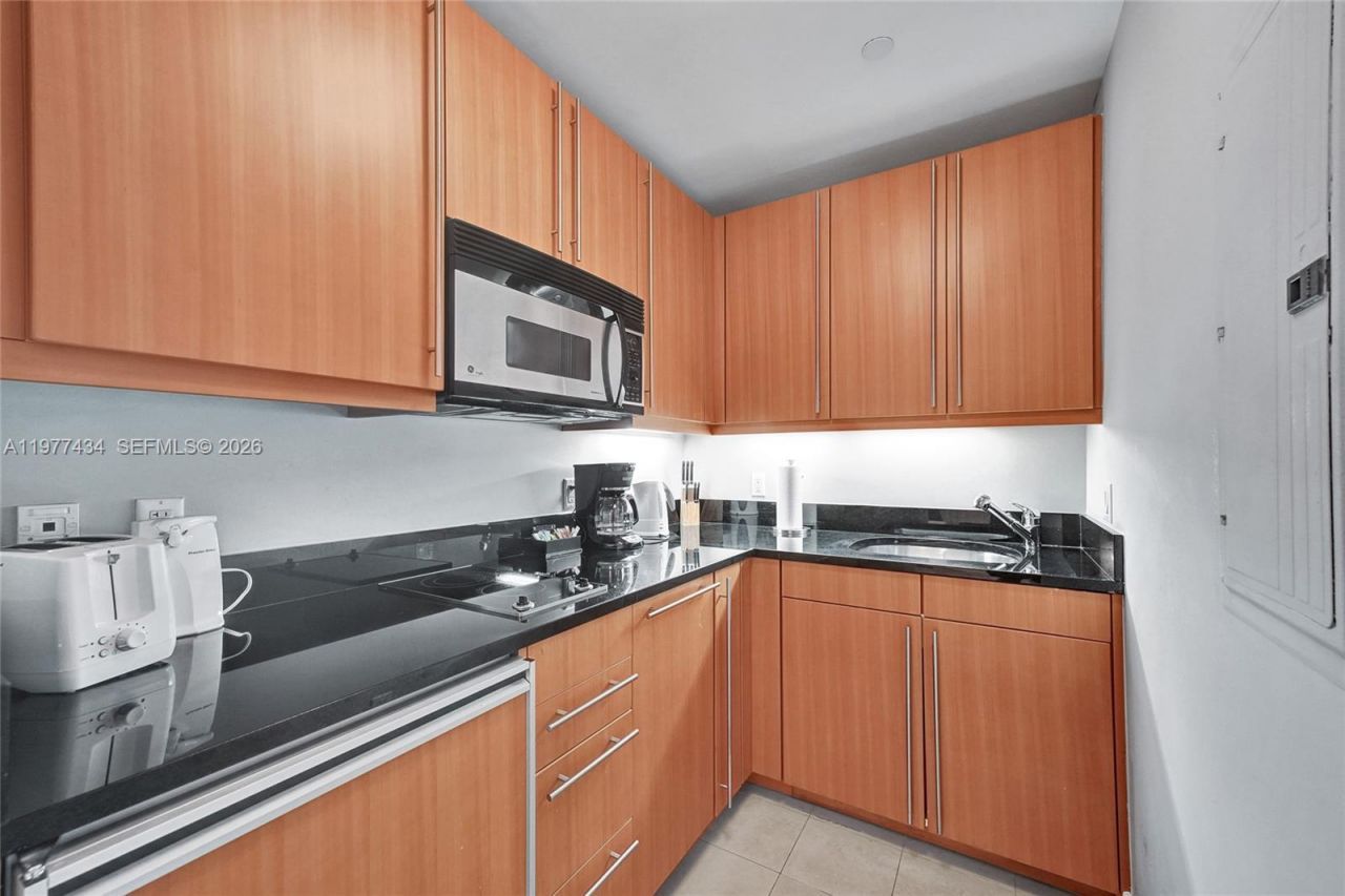 1435 Brickell Ave , Unit 3308, Miami, FL 33131 Photo