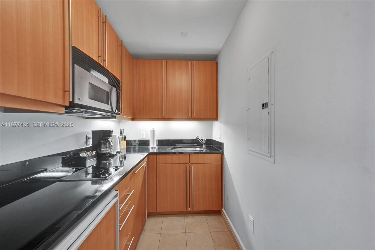 1435 Brickell Ave , Unit 3308, Miami, FL 33131 Photo