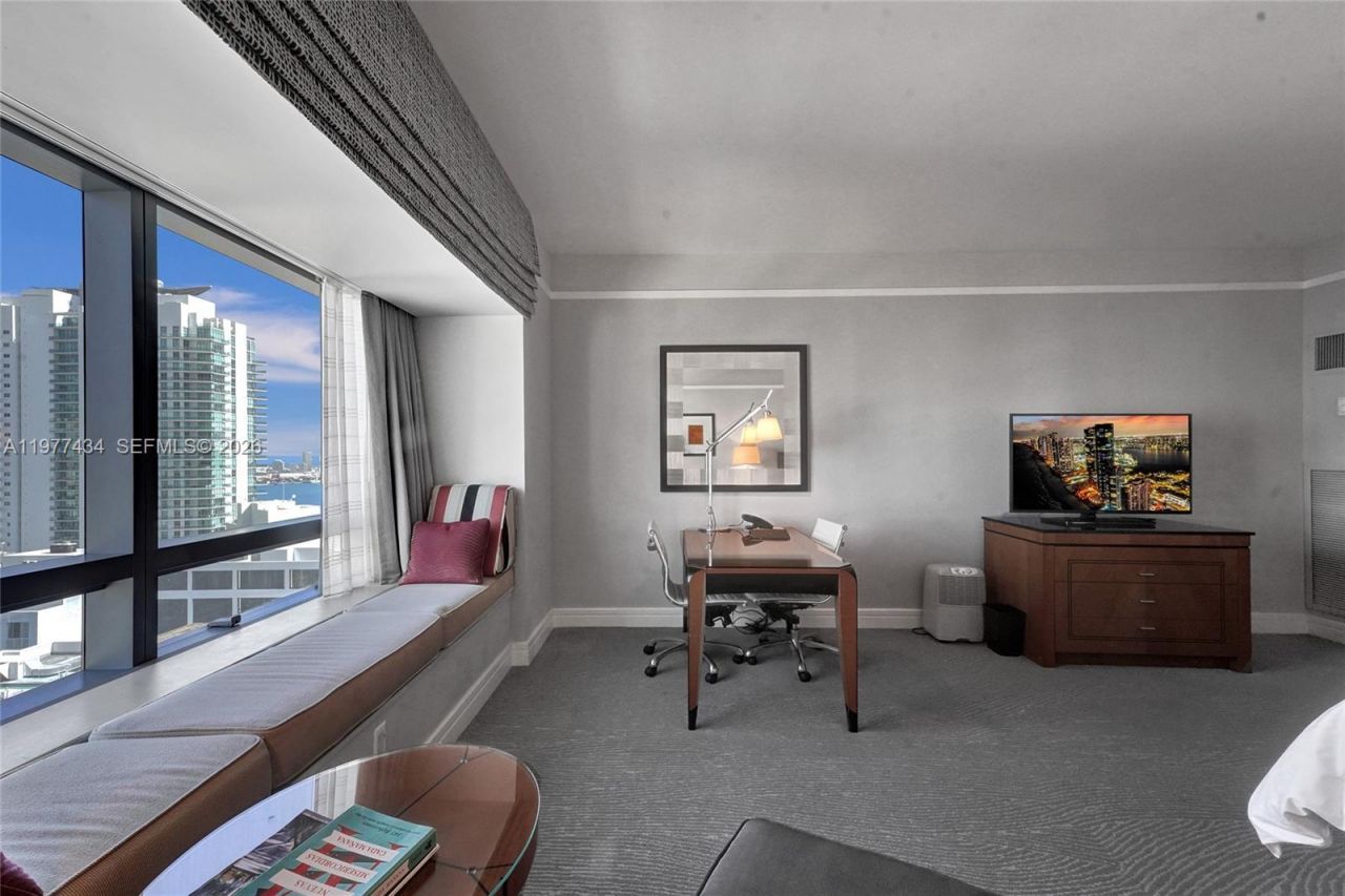 1435 Brickell Ave , Unit 3308, Miami, FL 33131 Photo