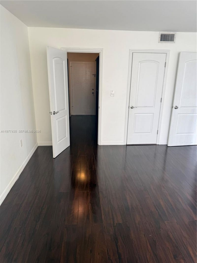 2750 NE 183rd St , Unit 1902, Aventura, FL 33160 Photo