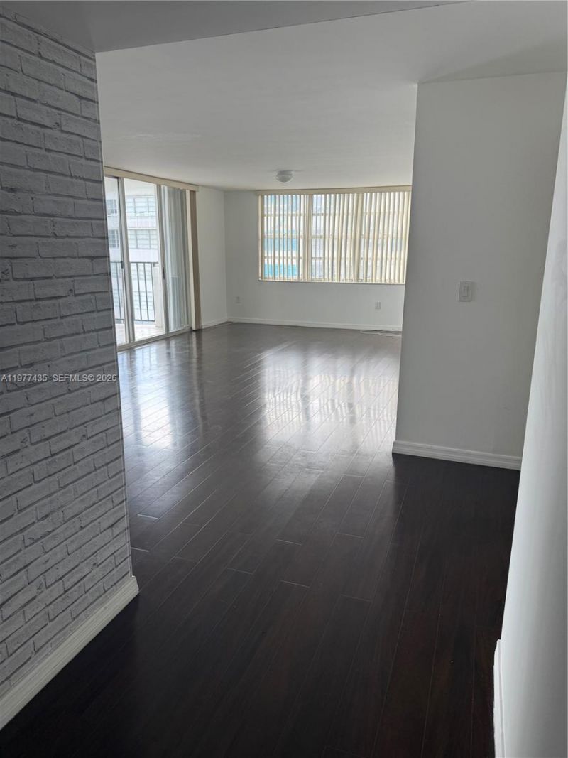 2750 NE 183rd St , Unit 1902, Aventura, FL 33160 Photo