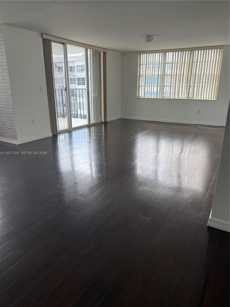 2750 NE 183rd St , Unit 1902, Aventura, FL 33160 Photo