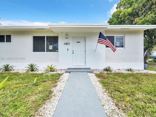 1401 NE 152nd St , North Miami Beach, FL 33162