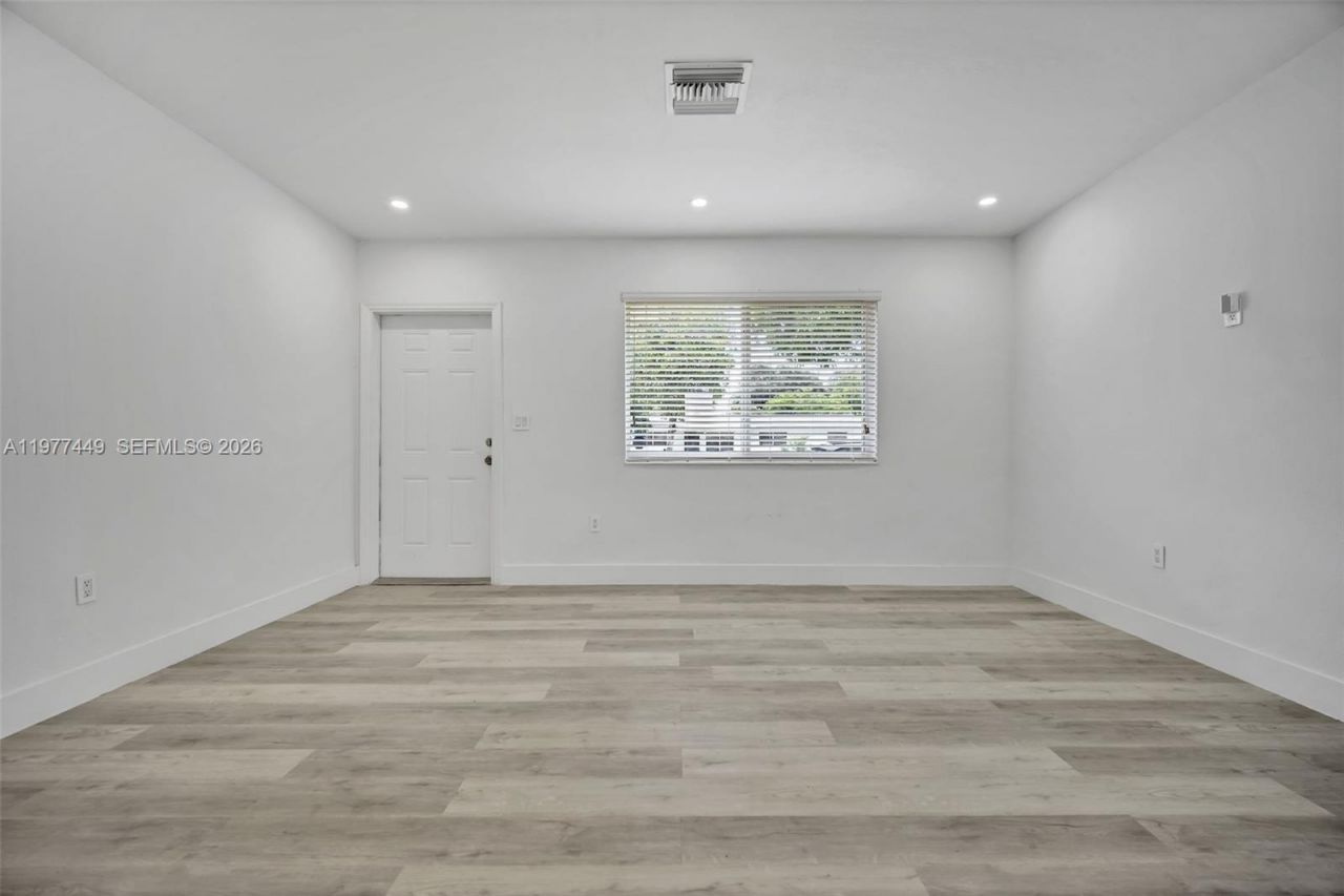 1401 NE 152nd St , North Miami Beach, FL 33162 Photo