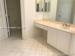 11142 NW 72nd Ter , Doral, FL 33178 Photo