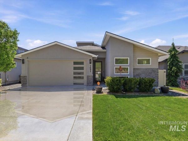 7691 W Hill Rd, Boise, ID 83714