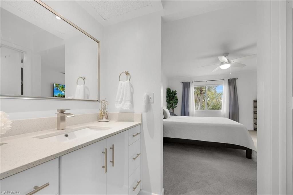 4100 Looking Glass Ln, Unit 3002, Naples, FL 34112 Photo