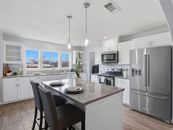 13040 Tomlynn, Atascosa, TX 78002