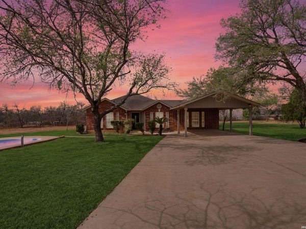 13040 Tomlynn, Atascosa, TX 78002