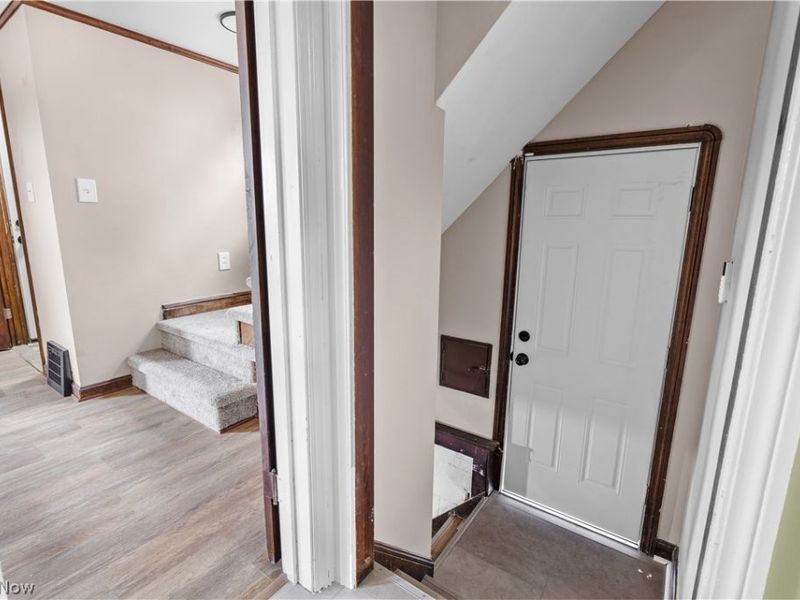 18303 Canterbury Road, Cleveland, OH 44119 Photo 30