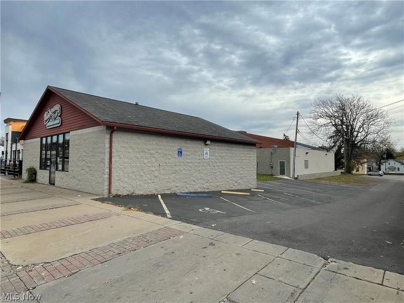 333 E Liberty Street, Wooster, OH 44691 Photo 1
