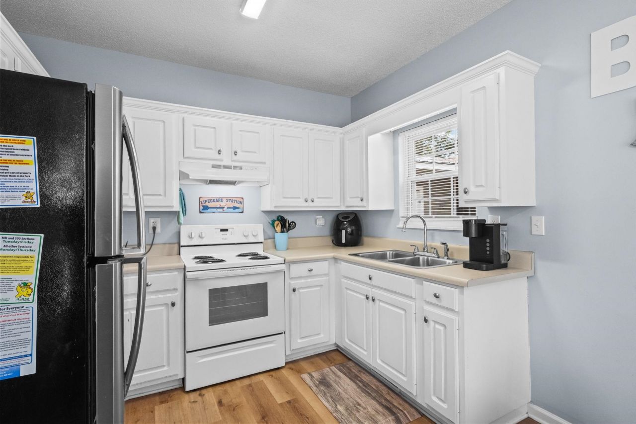 6001 - 1471 S Kings Hwy. Photo 13