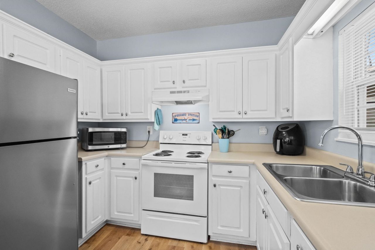 6001 - 1471 S Kings Hwy. Photo 15