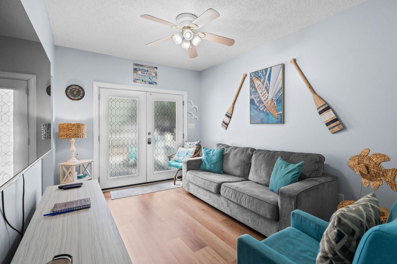 6001 - 1471 S Kings Hwy. Photo 9